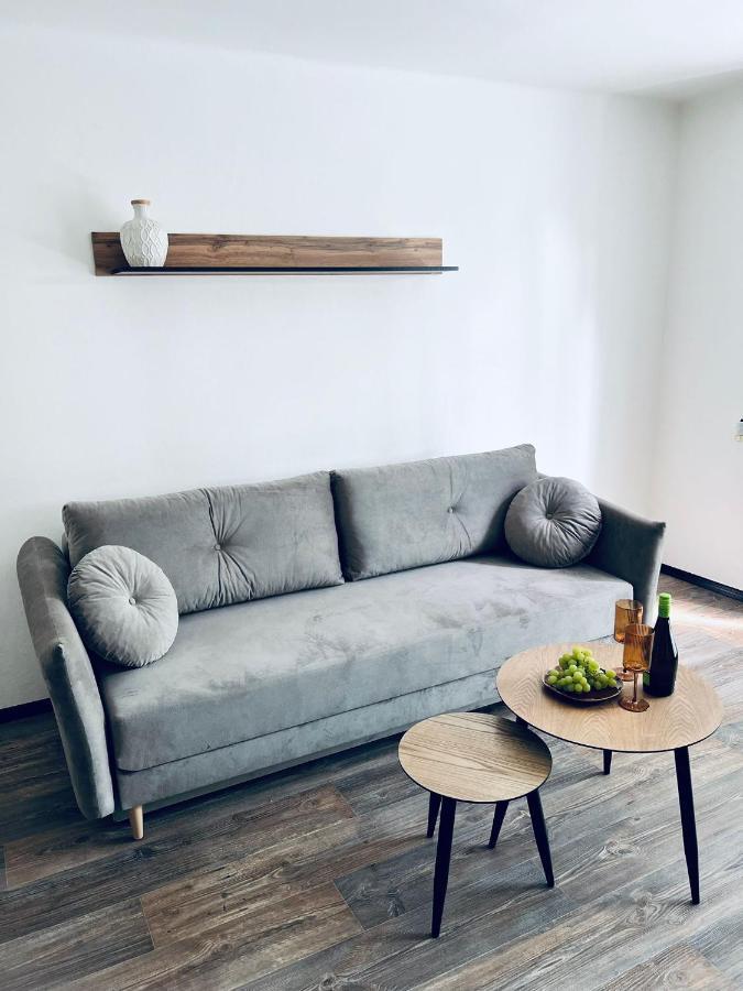 Apartman Opava S Parkovanim Екстериор снимка