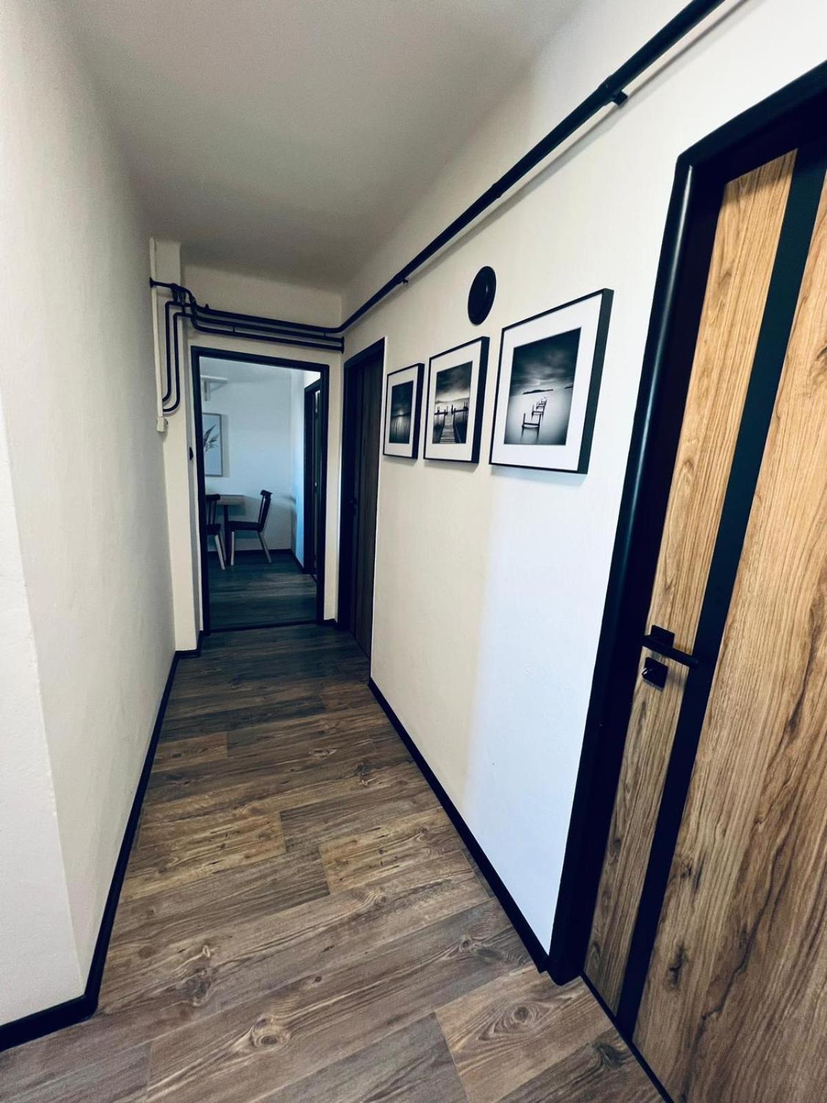 Apartman Opava S Parkovanim Екстериор снимка